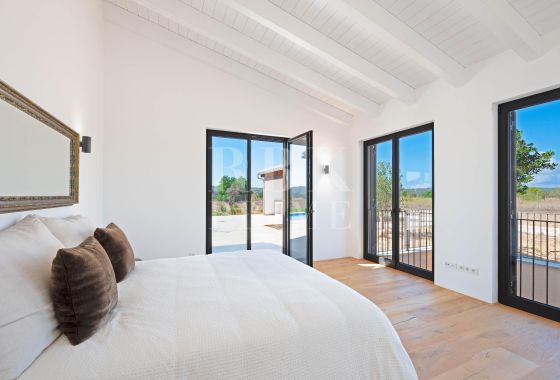 Available - Country property - Santa Maria