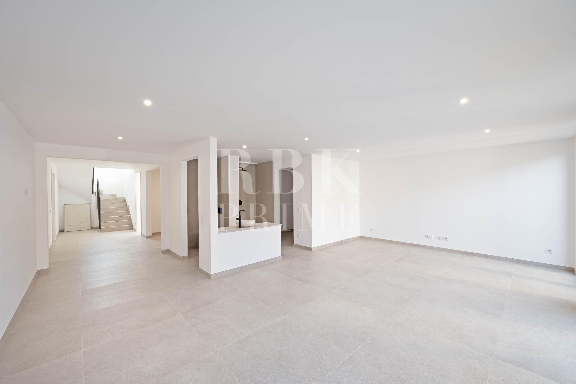 Available - Country property - Santa Maria