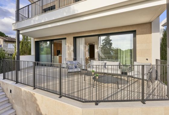 Villa · Available - Palma