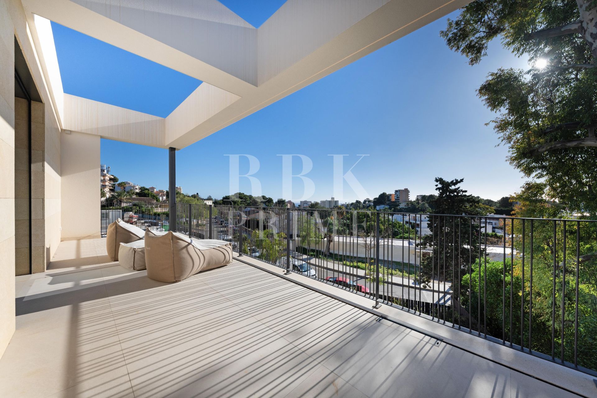 Available - Villa - Palma