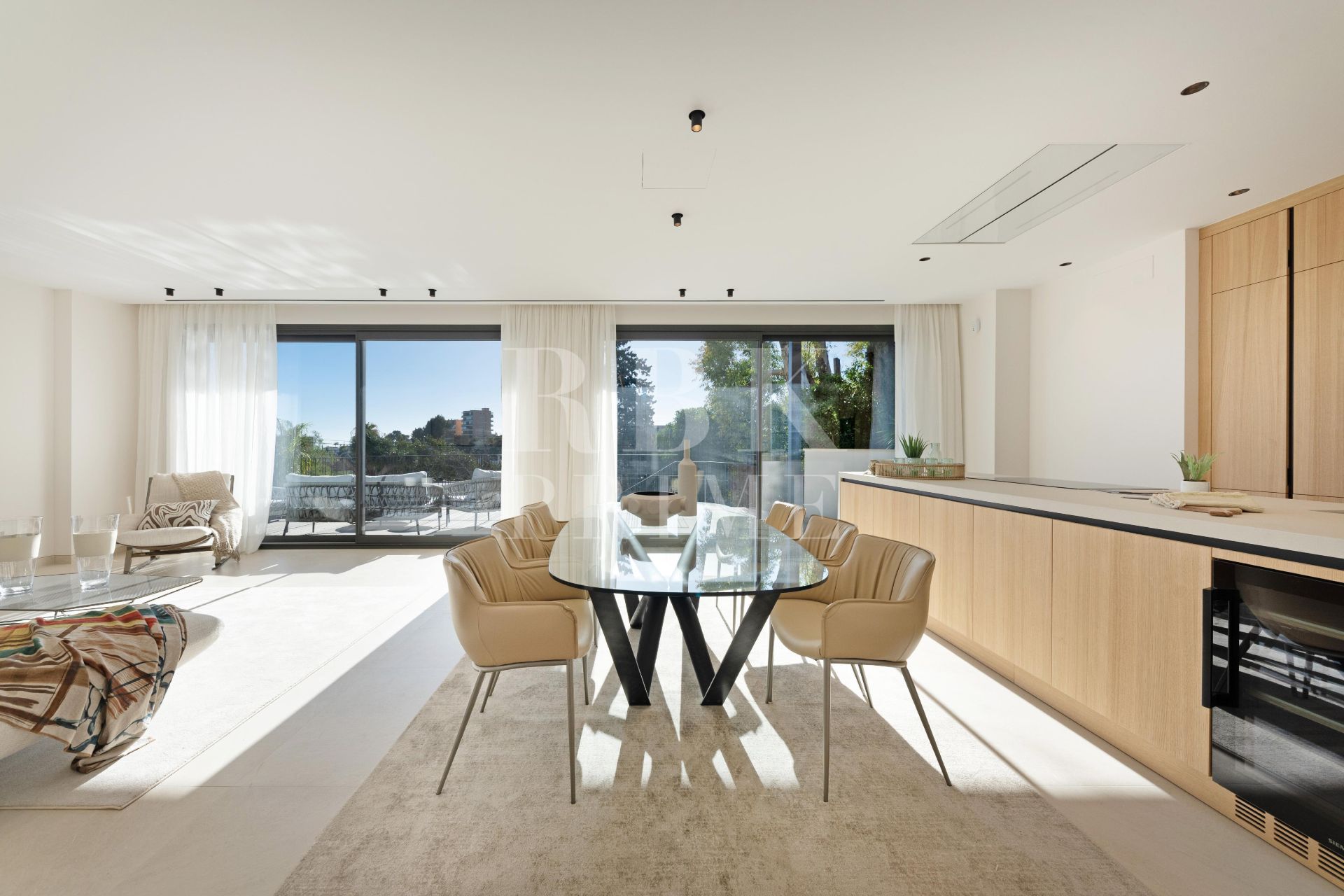 Available - Villa - Palma