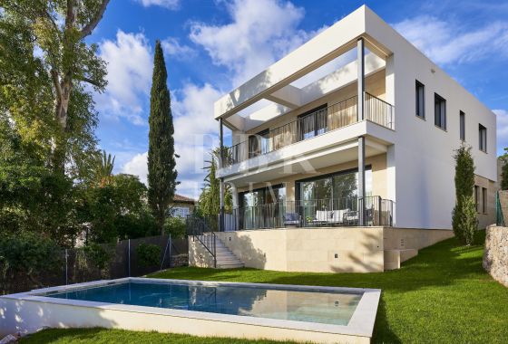 Villa · Available - Palma