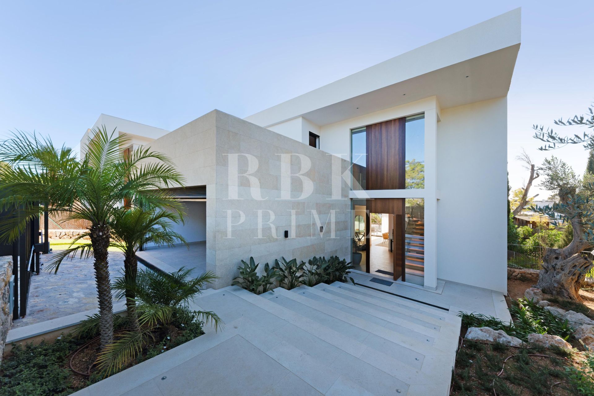 Available - Villa - Palma
