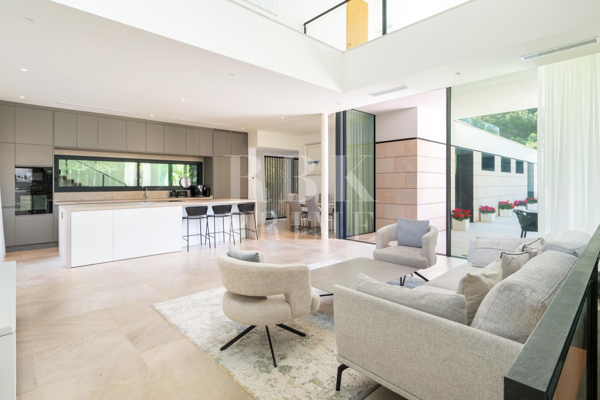 Available - Villa - Calvià