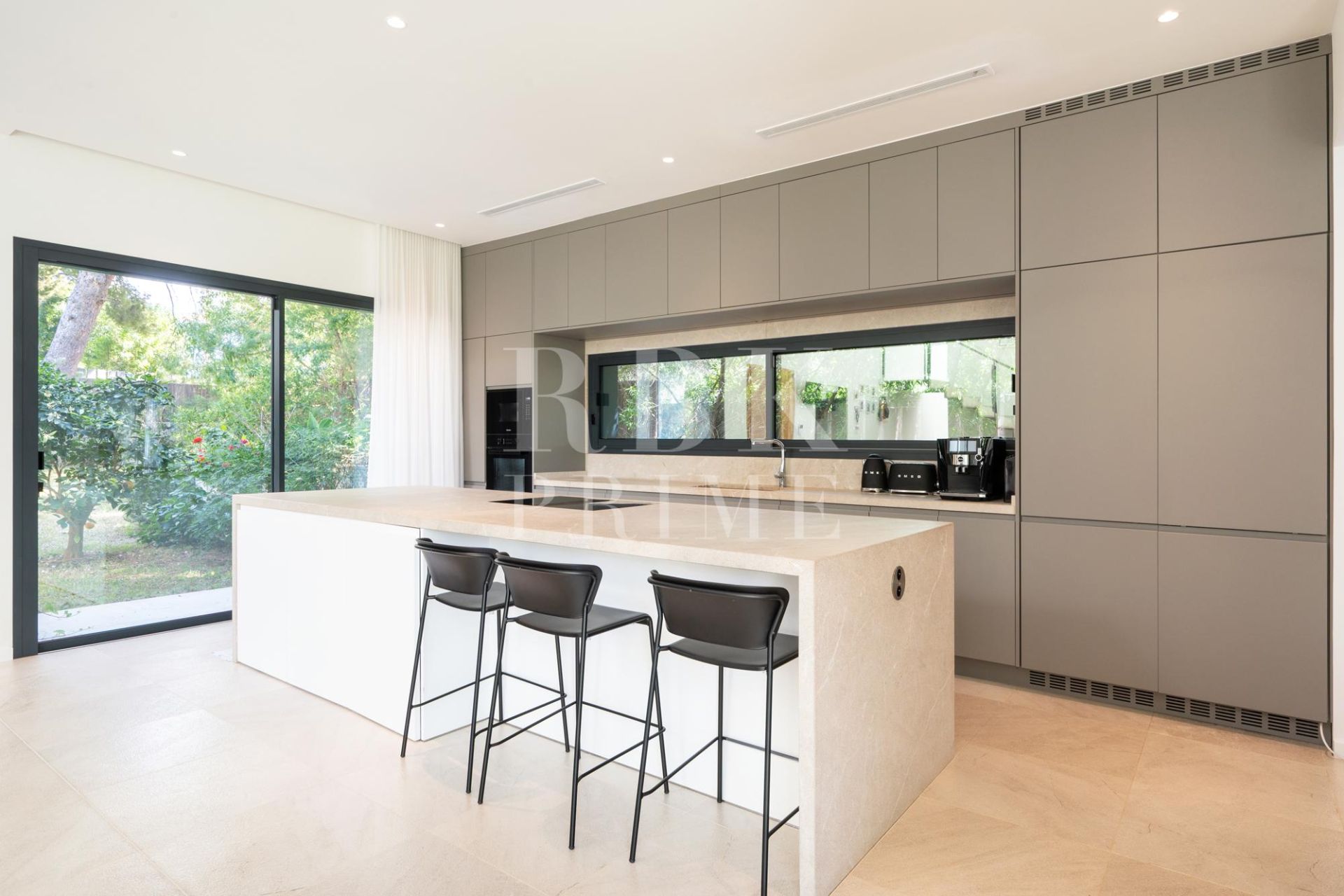Available - Villa - Calvià