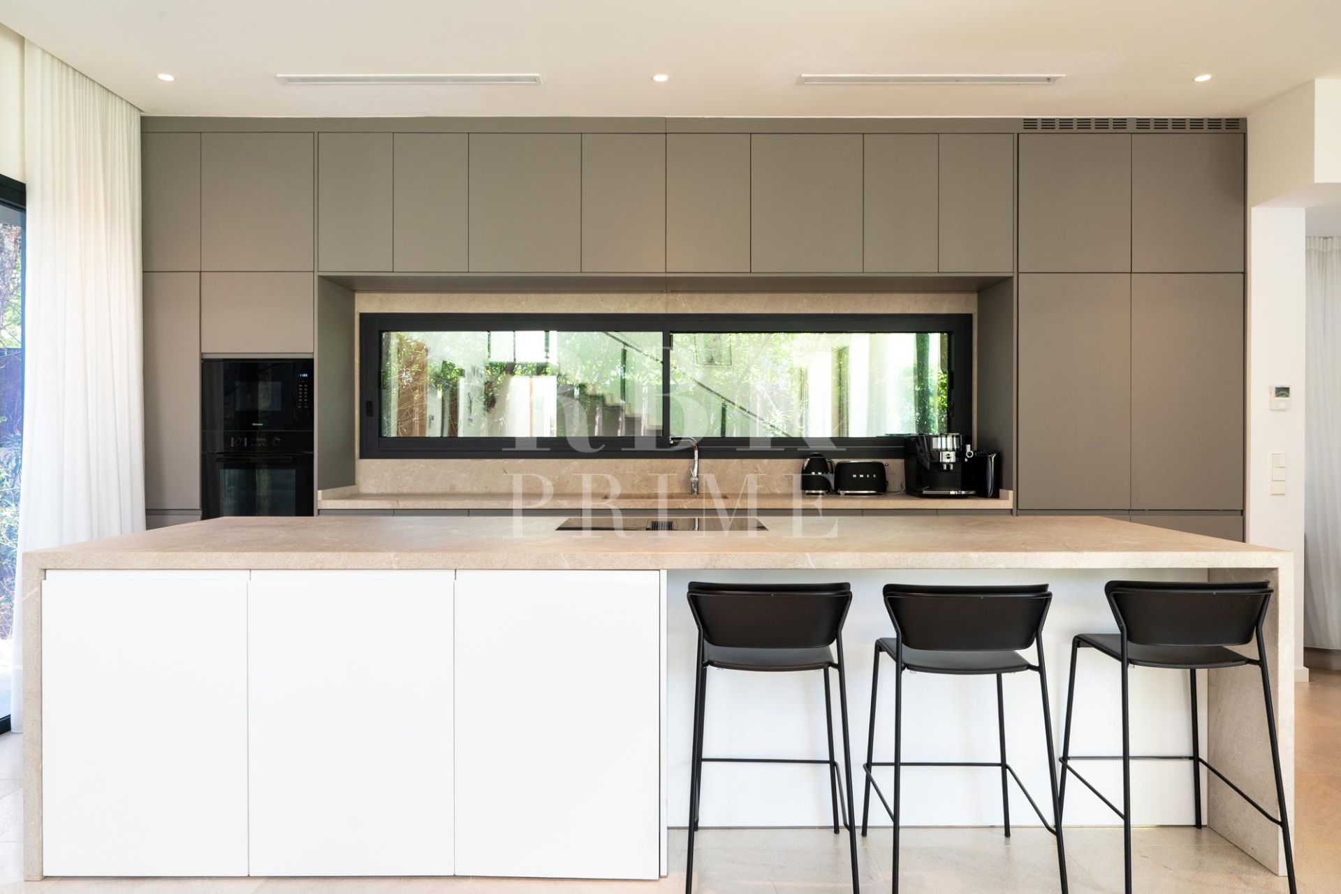 Available - Villa - Calvià