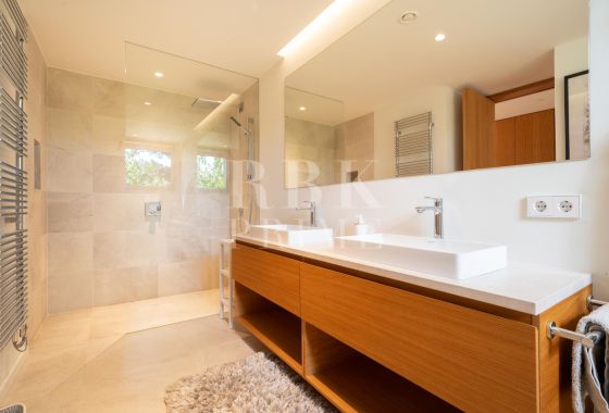 Villa · Available - Calvià
