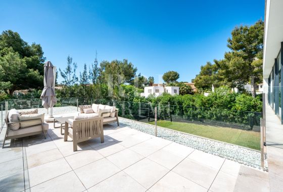 Villa · Available - Calvià