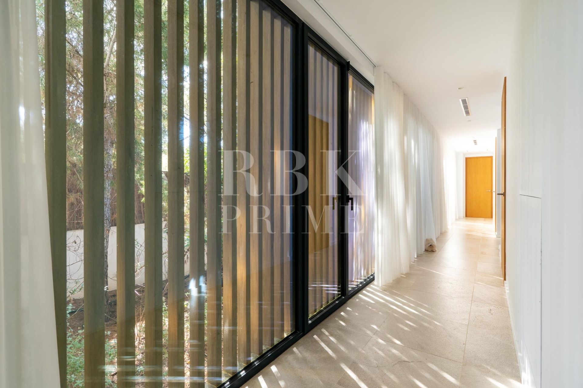 Available - Villa - Calvià