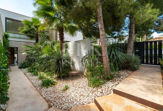 Villa · Available - Calvià