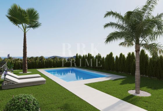 Villa · Available - Alicante