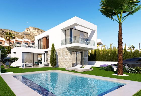 Semi-detached house · Available - Alicante