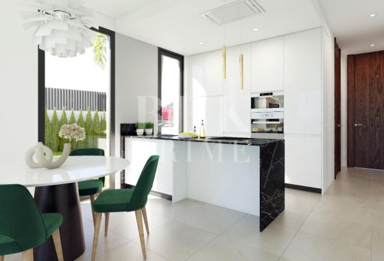 Semi-detached house · Available - Alicante