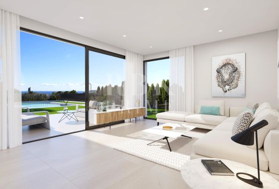 Villa · Available - Alicante