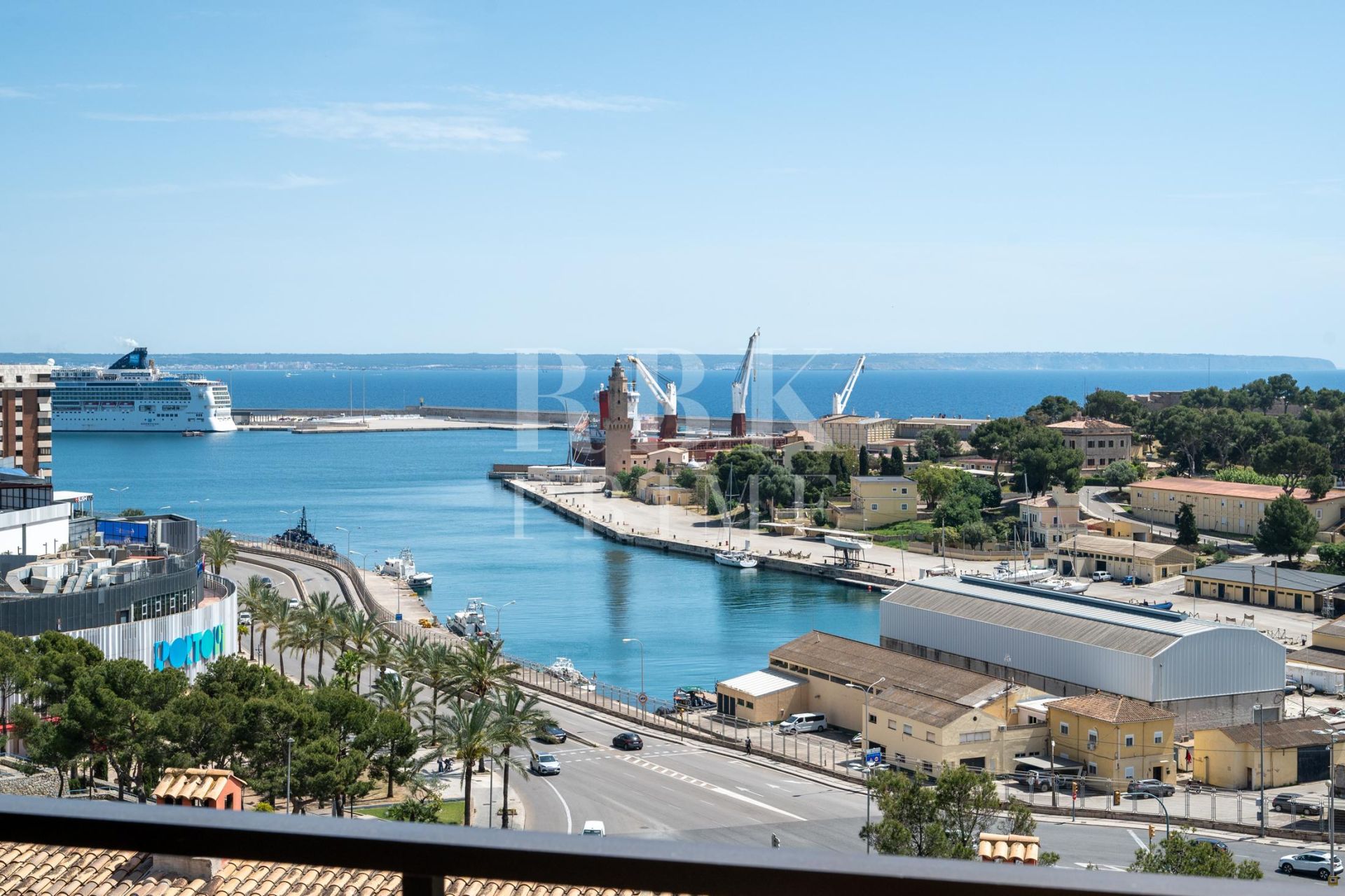 Available - Penthouse - Palma