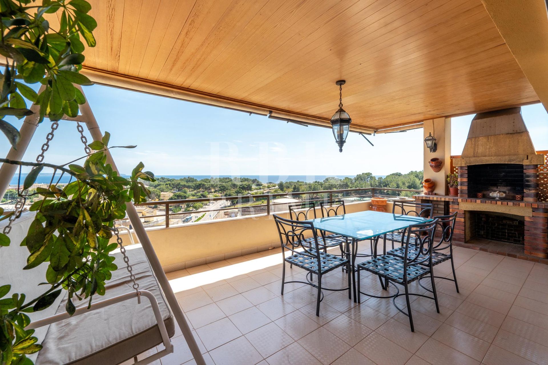 Available - Penthouse - Palma