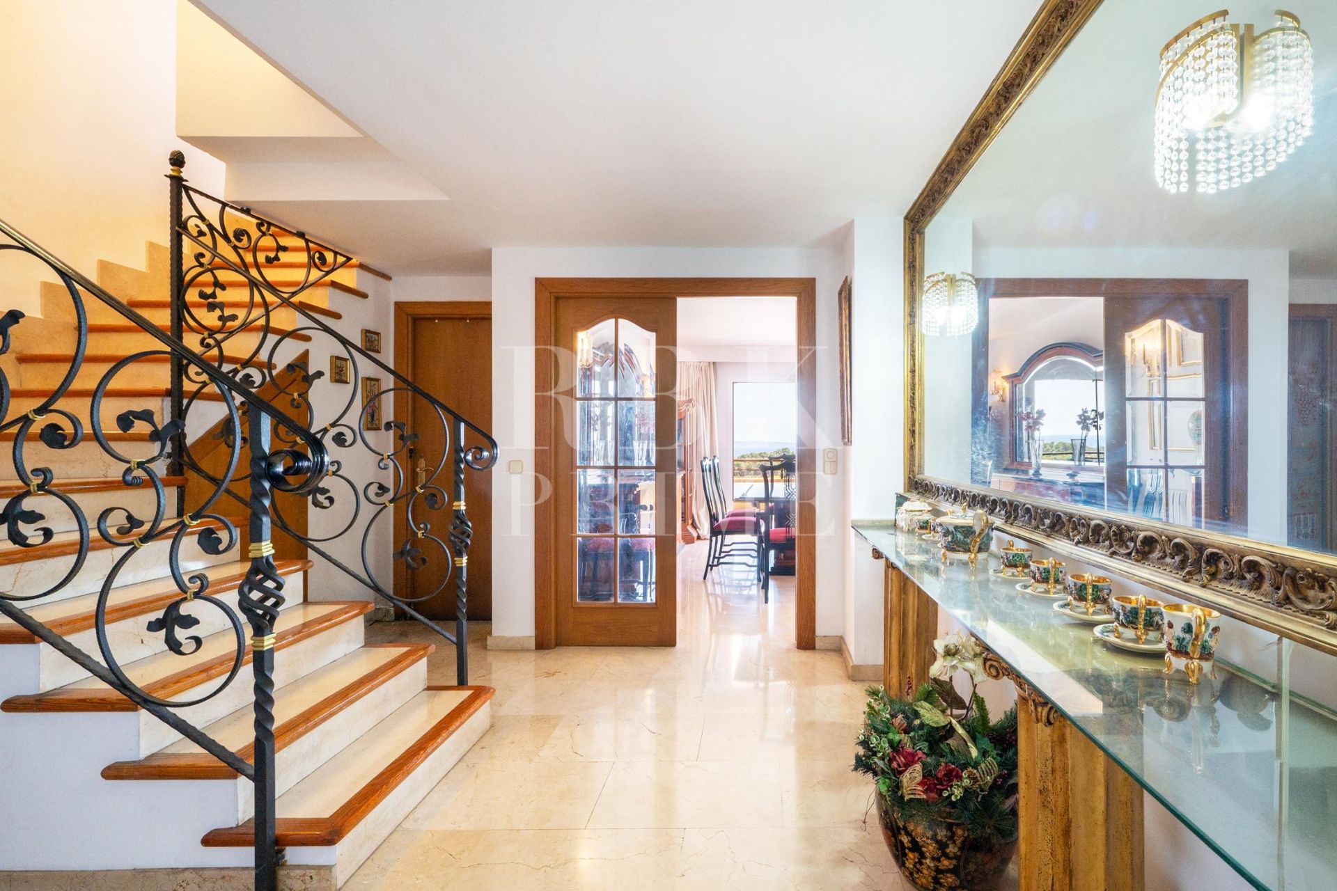 Available - Penthouse - Palma
