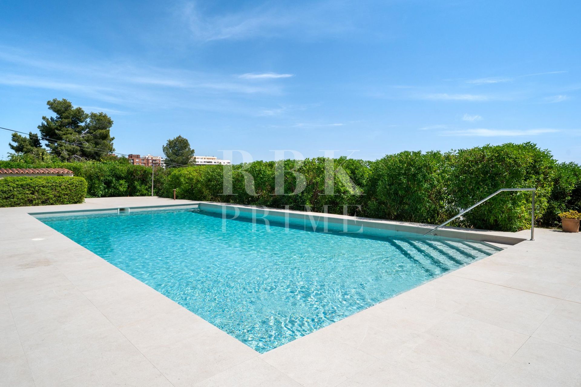 Available - Penthouse - Palma