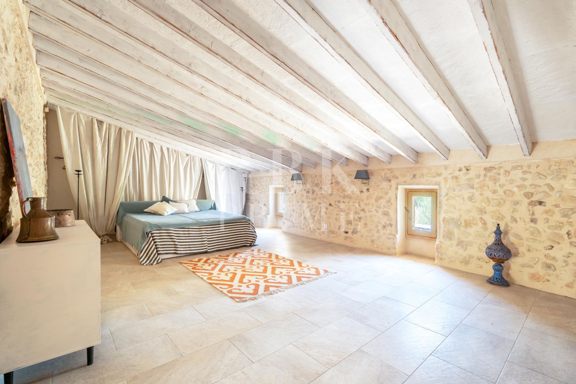 Available - Townhouse - Petra