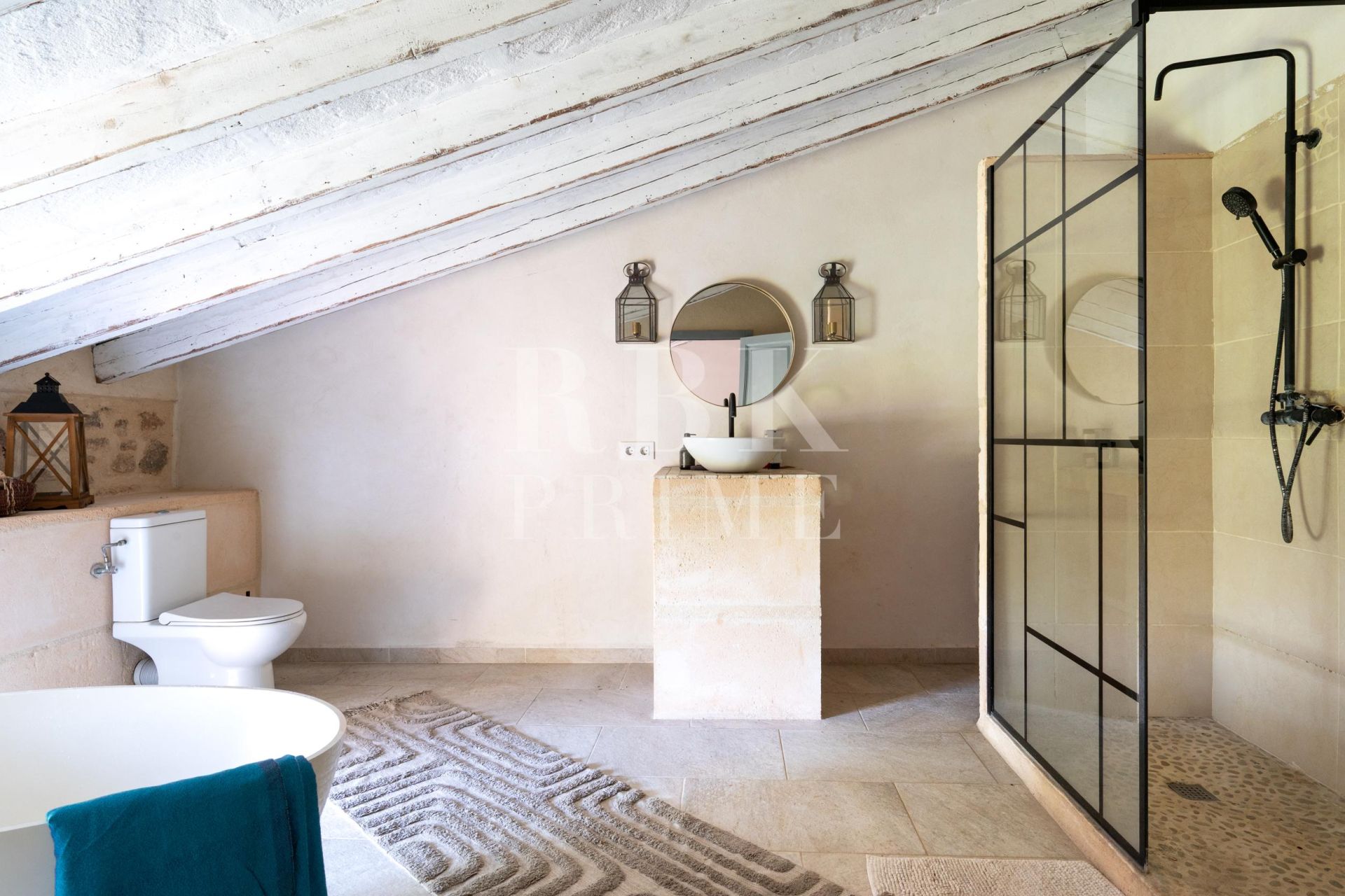 Available - Townhouse - Petra