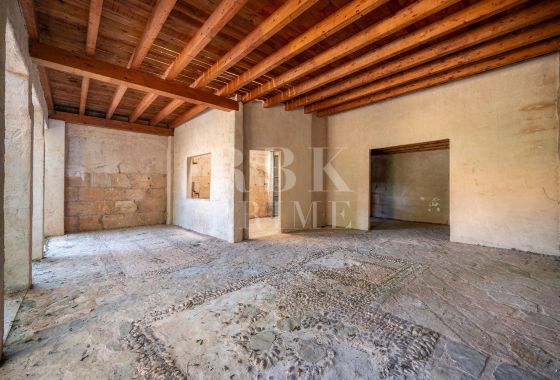Available - Townhouse - Petra