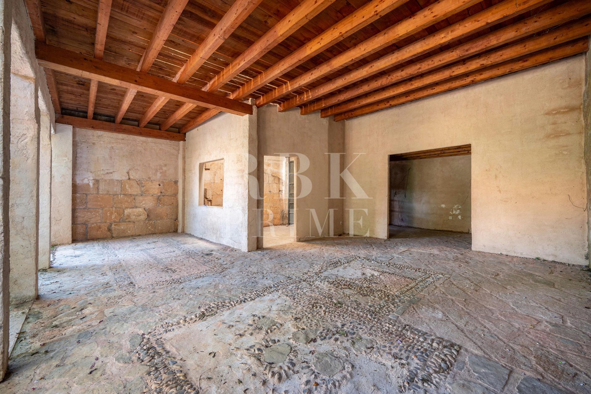 Available - Townhouse - Petra
