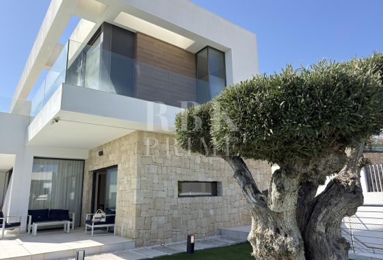 Villa · Available - Finestrat · Valencia