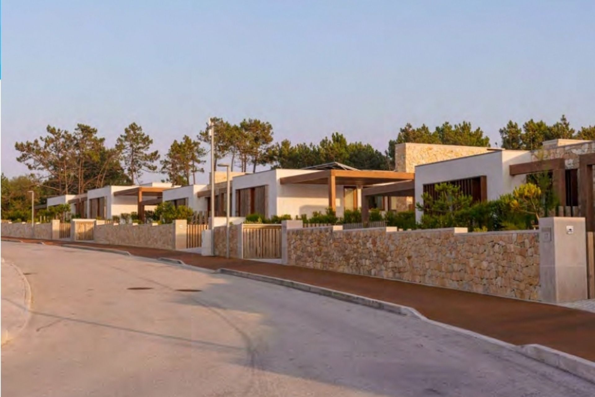 Obra nueva - Chalet Pareado - Nadadouro