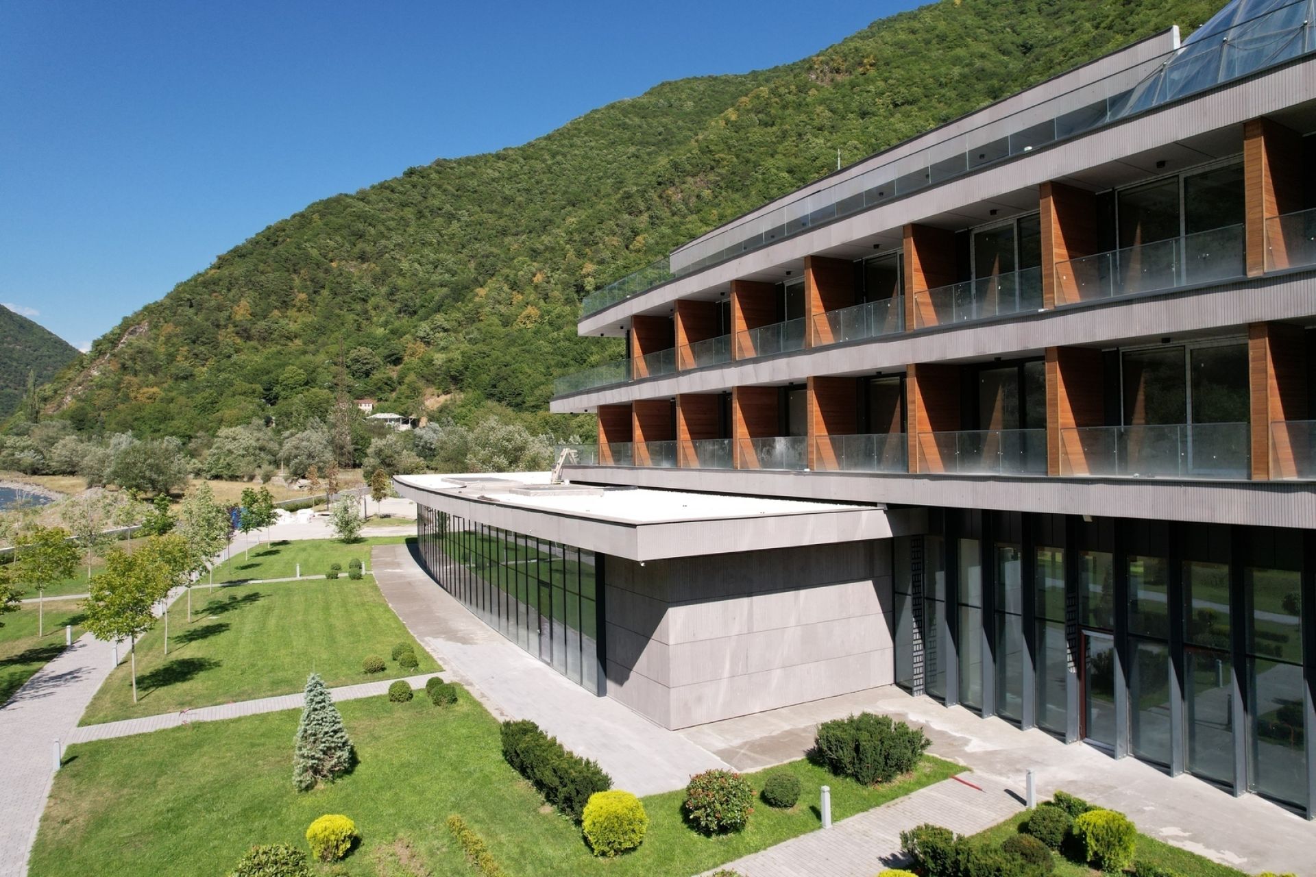 New Build - Hotel - Pasanauri