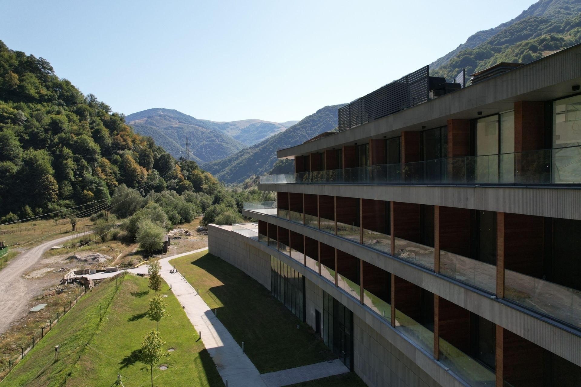 New Build - Hotel - Pasanauri