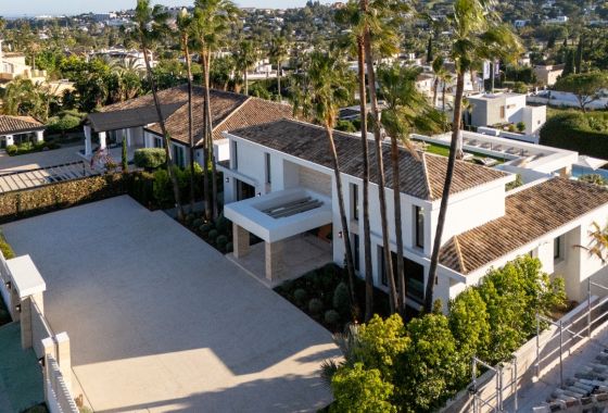 Villa · New Build - Marbella · Málaga