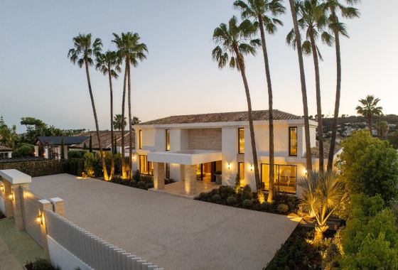 Villa · New Build - Marbella · Málaga