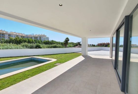 Villa · Obra nueva - Manilva · Málaga
