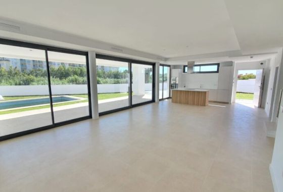 Villa · Obra nueva - Manilva · Málaga