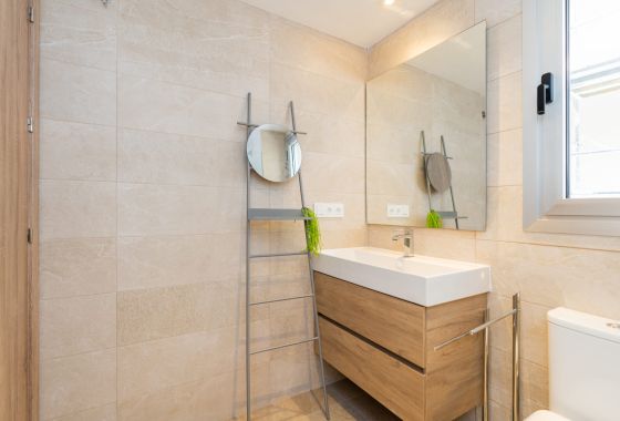 Apartment · New Build - Estepona · Málaga