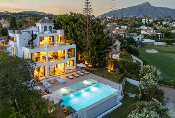 Villa · New Build - Marbella · Málaga