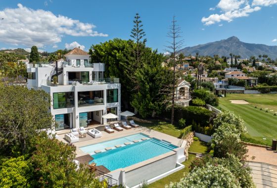 Villa · New Build - Marbella · Málaga