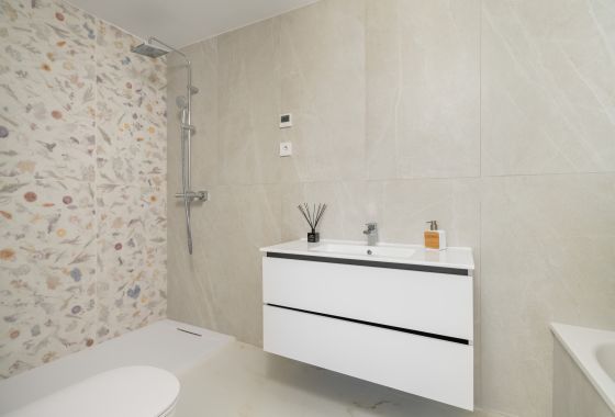 Apartment · New Build - Estepona · Málaga