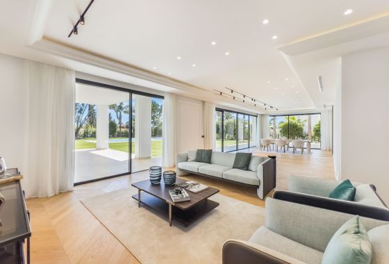 Villa · New Build - Marbella · Málaga