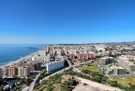 Apartment · New Build - Fuengirola · Málaga