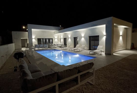 Obra nueva - Villa - La Romana