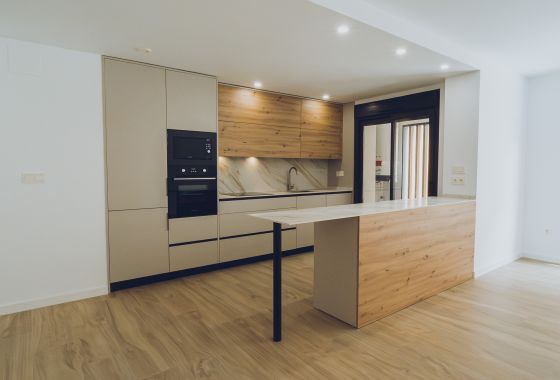 Neue Gebäude - Apartment - Redován