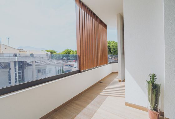 Neue Gebäude - Penthouse - Redován