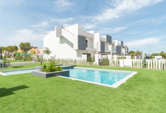 Bungalow Bajo (jardín) en Torrevieja