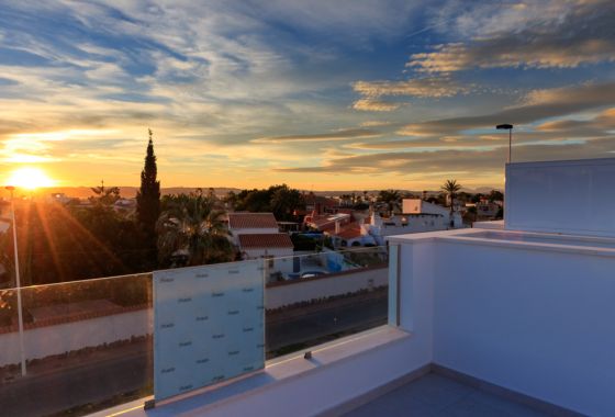 Adosado · Obra nueva - Pilar De La Horadada · Alicante