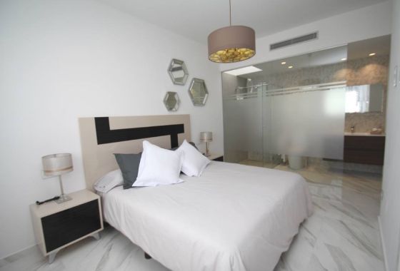 Villa · Obra nueva - San Miguel De Salinas · Alicante