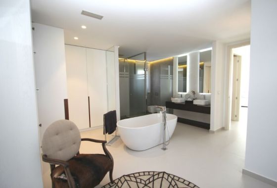 Villa · New Build - San Miguel De Salinas · Alicante