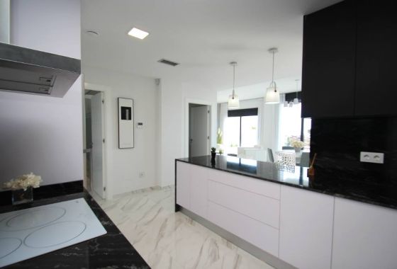 Villa · Obra nueva - San Miguel De Salinas · Alicante