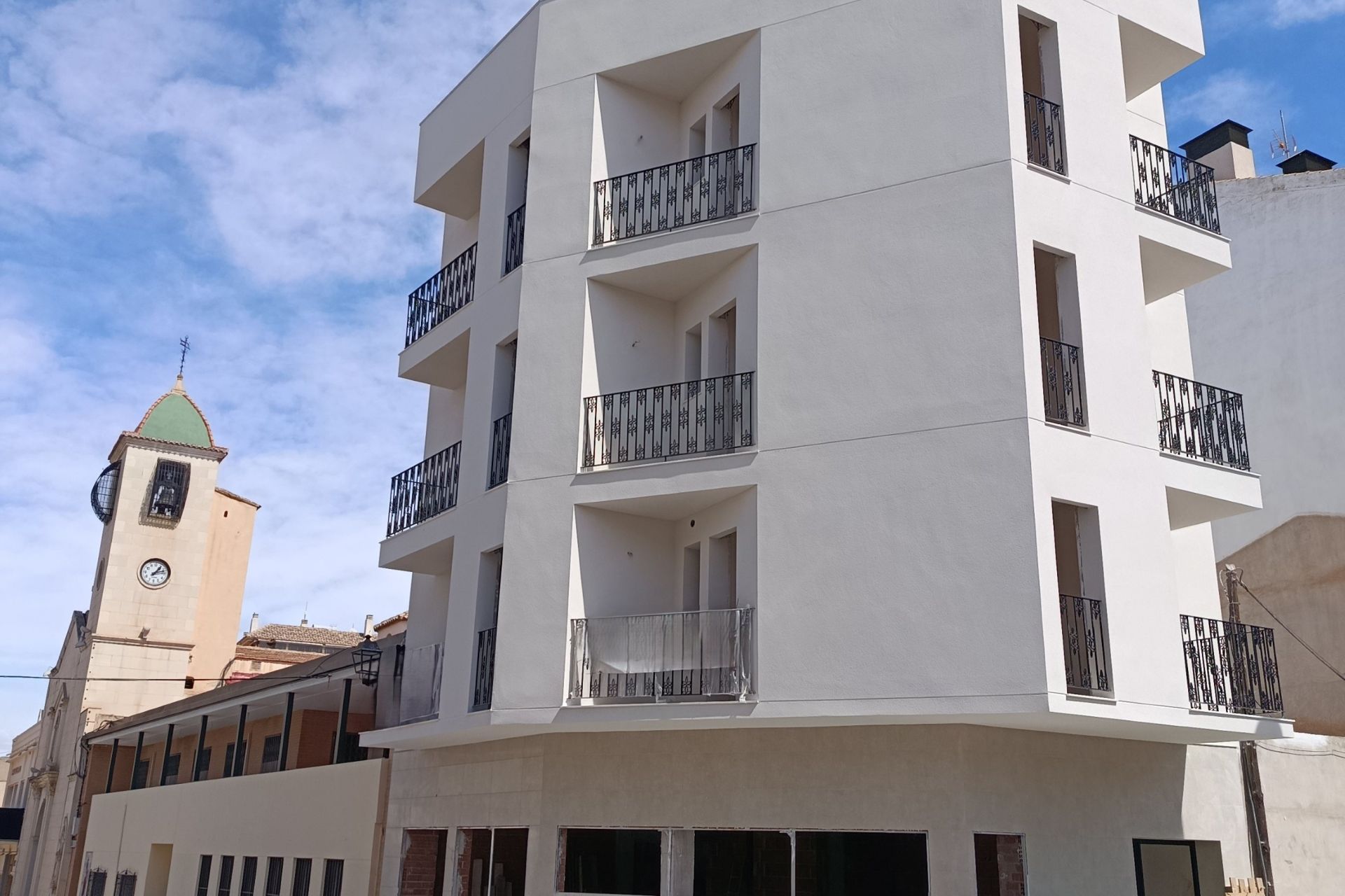 Neue Gebäude - Apartment - Bigastro