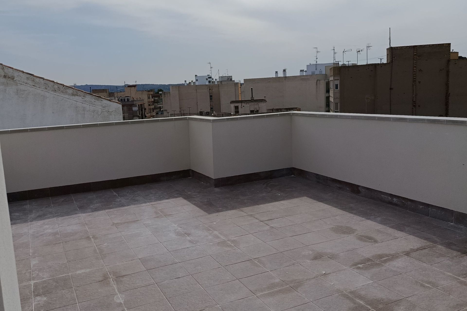 Neue Gebäude - Apartment - Bigastro